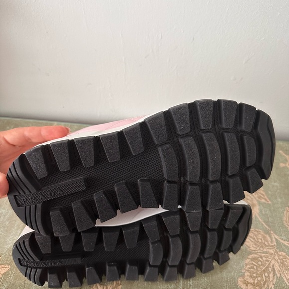 Prada Triangle Enameled sneakers - Picture 6 of 13